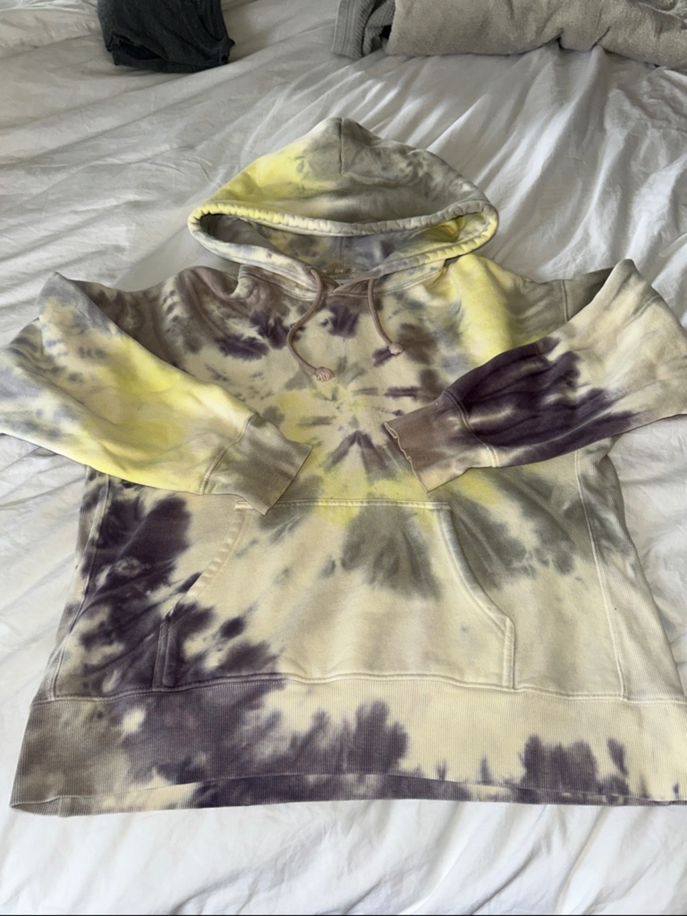 Aritzia TNA Tie-Dye Hoodie in Yellow, Purple & Cream